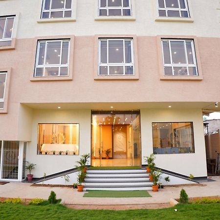 The Marutinandan Grand Hotel Deoghar Bagian luar foto